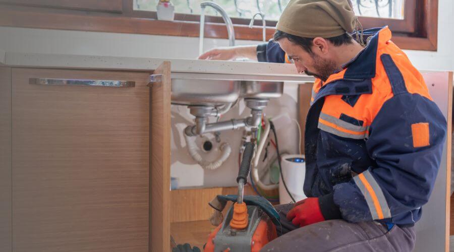 Professional sewer line replacement in Lapoint, UT